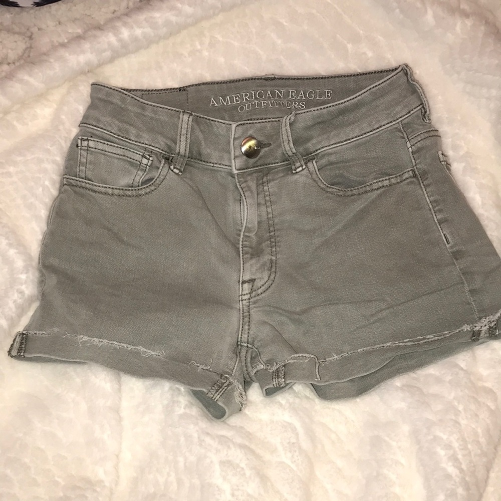 American Eagle Outfitters Light Olive Green High Rise Jean Shorts size 00